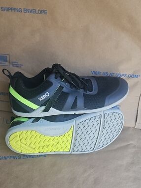 Xero Shoes Womens Prio Black Running Shoes Size 8 Medium (B, M)